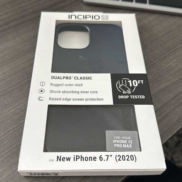 iPhone 12 Pro Max phone case - Picture 6 of 7